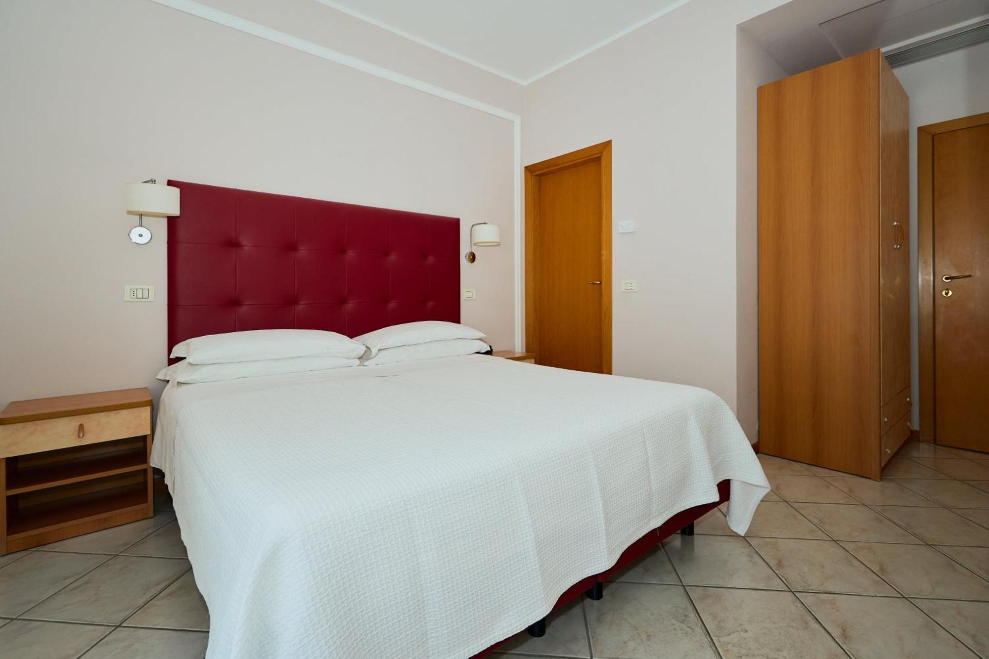 Hotel Acquario Rimini Esterno foto