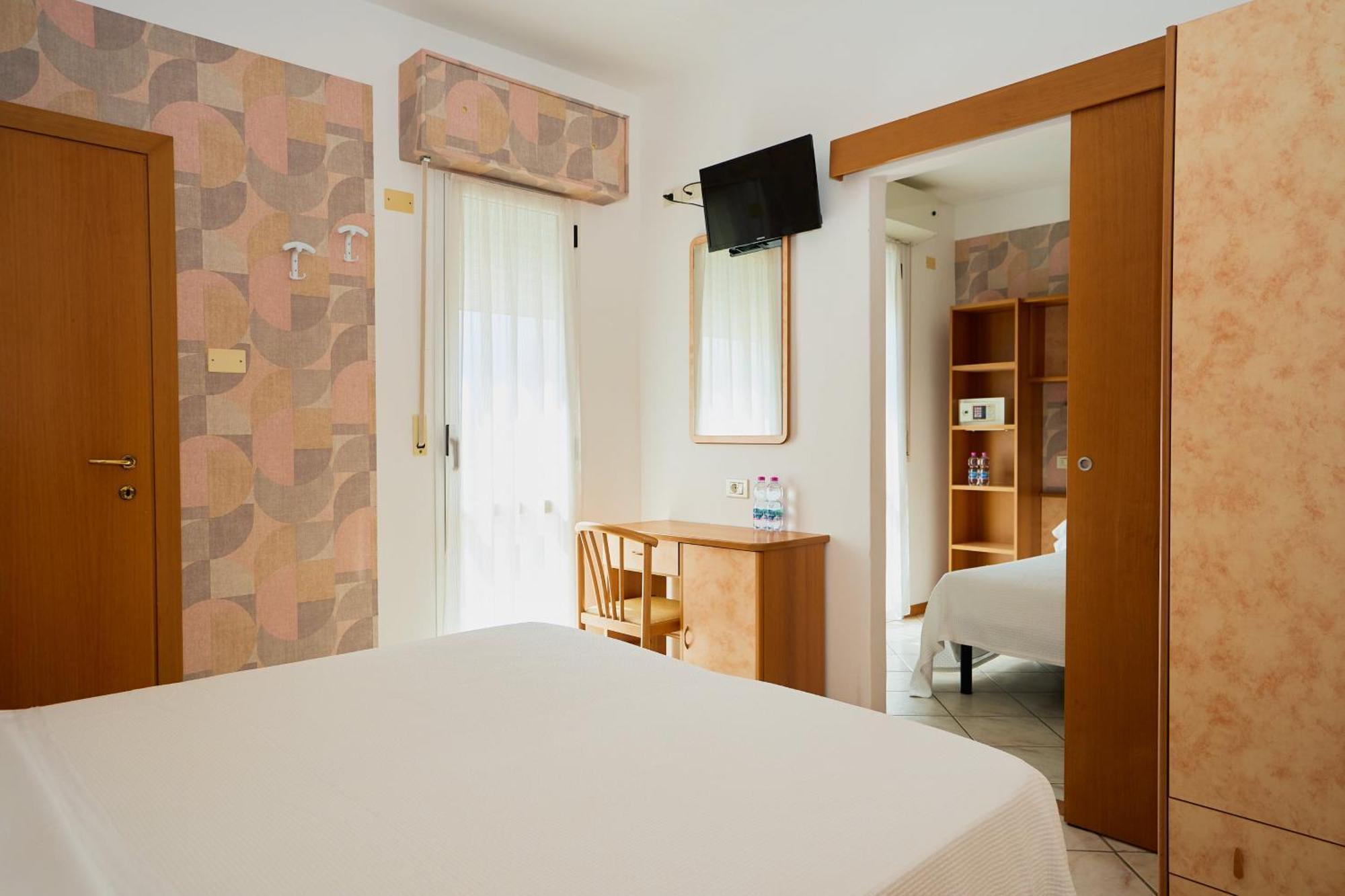 Hotel Acquario Rimini Esterno foto
